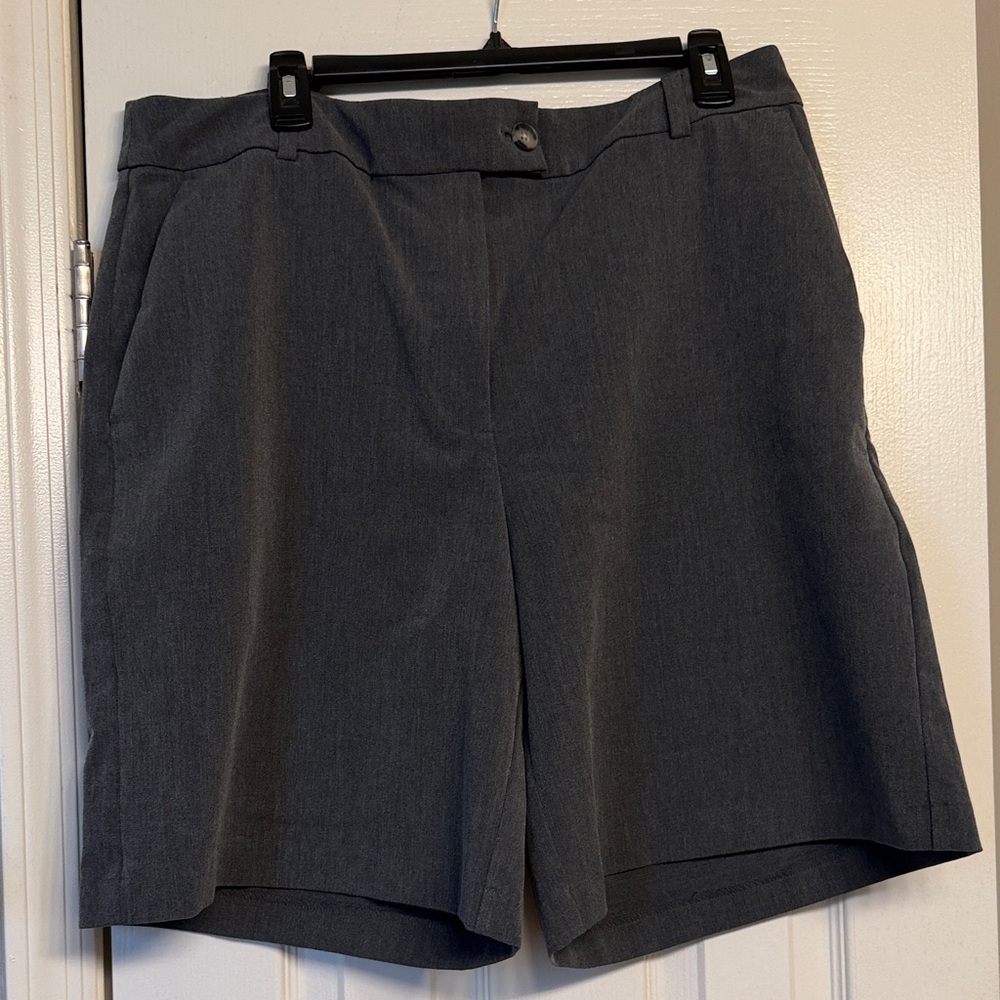 Old Navy Dark Gray Women's Bermuda Shorts